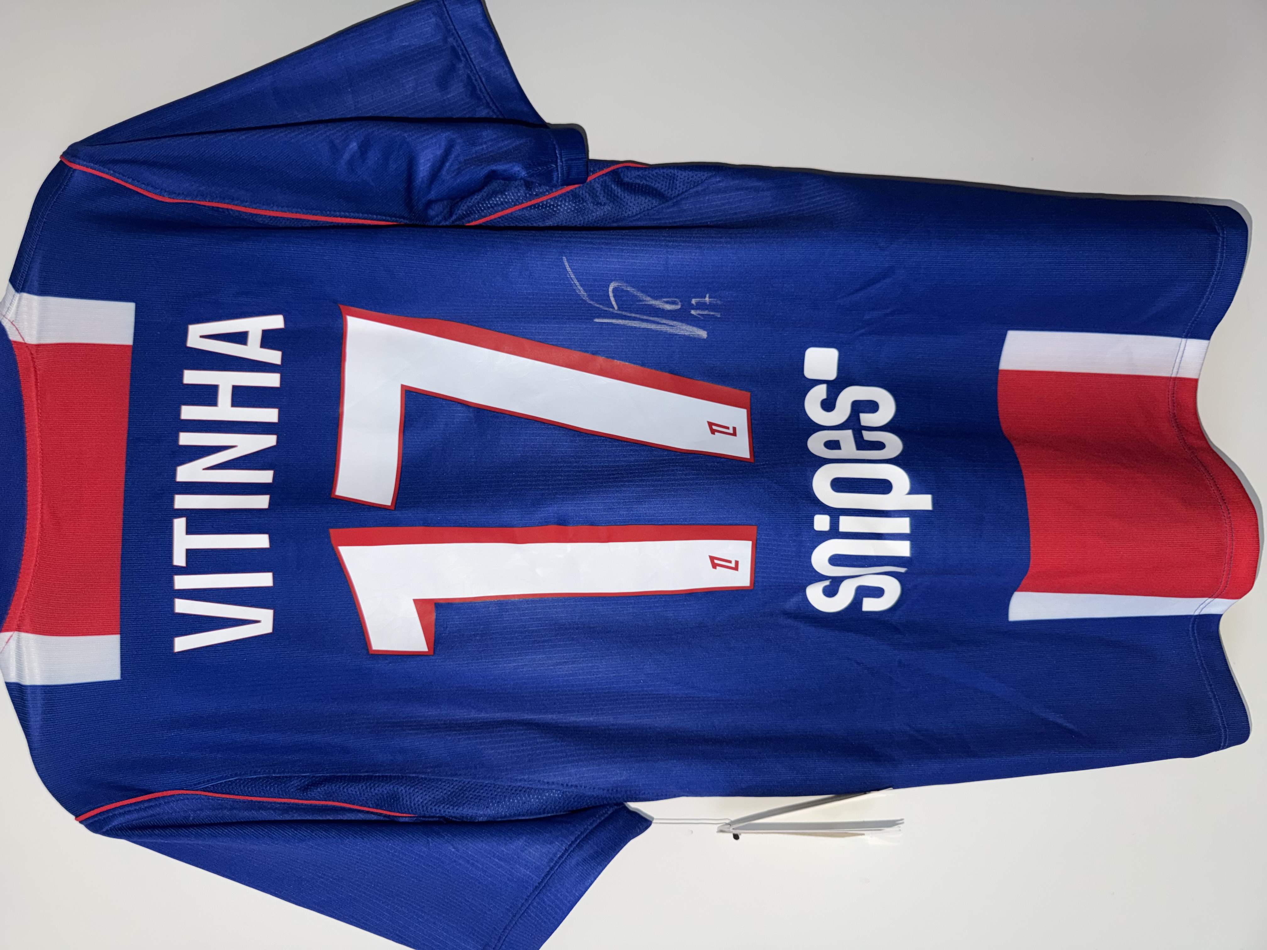 Maillot signé par Vitinha