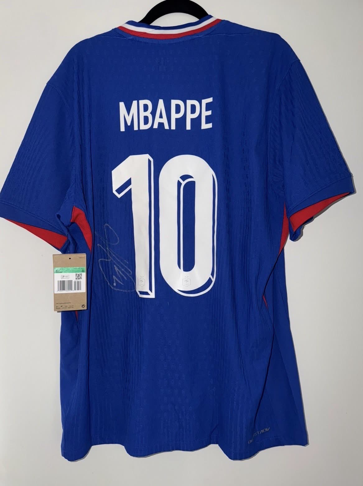Maillot domicile — Kylian Mbappé